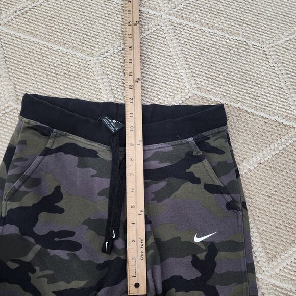 Nike camo women's size xs sweatpants - Picture 3 of 8